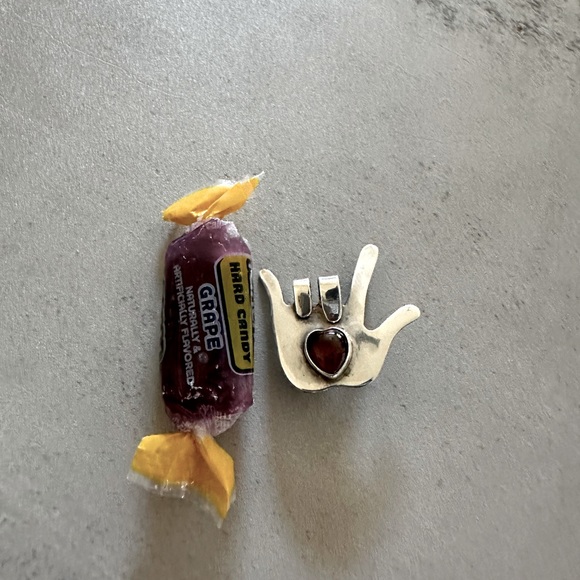 I love you pin / brooche - Picture 4 of 4